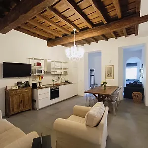 la-tua-casa-a-viadelcorso.it-romehotels.com/